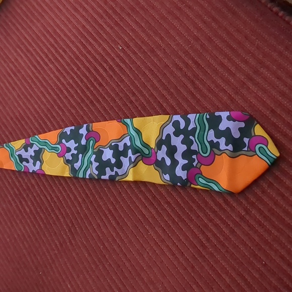 Memphis Milano G.J. Sowden Silk Tie - Picture 2 of 4